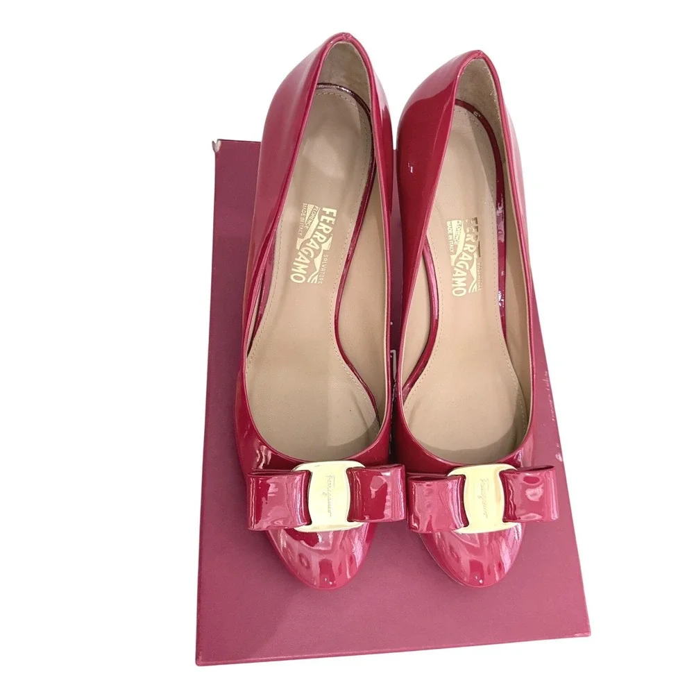 Salvatore Ferragamo Red Patent Leather Osimo Bow Platform Pumps‎ 9.5C